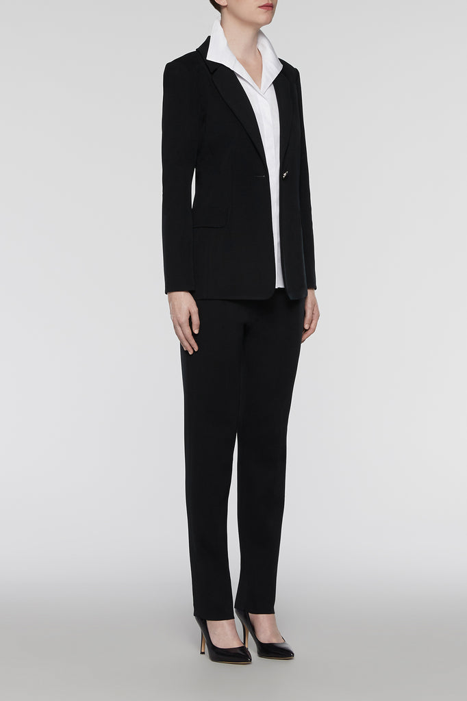 Signature Tailored Blazer